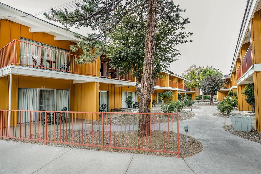 Econo Lodge Near Reno-Sparks Convention Center Exterior foto